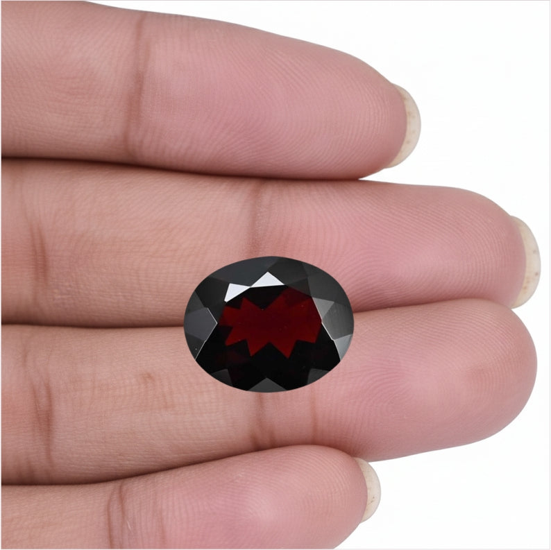 Red Garnet Raktmani 4.35 carats gemstone certified